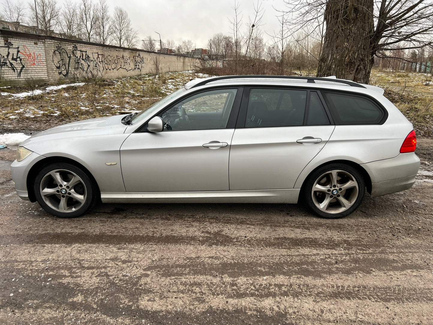 BMW 320 2009.G.