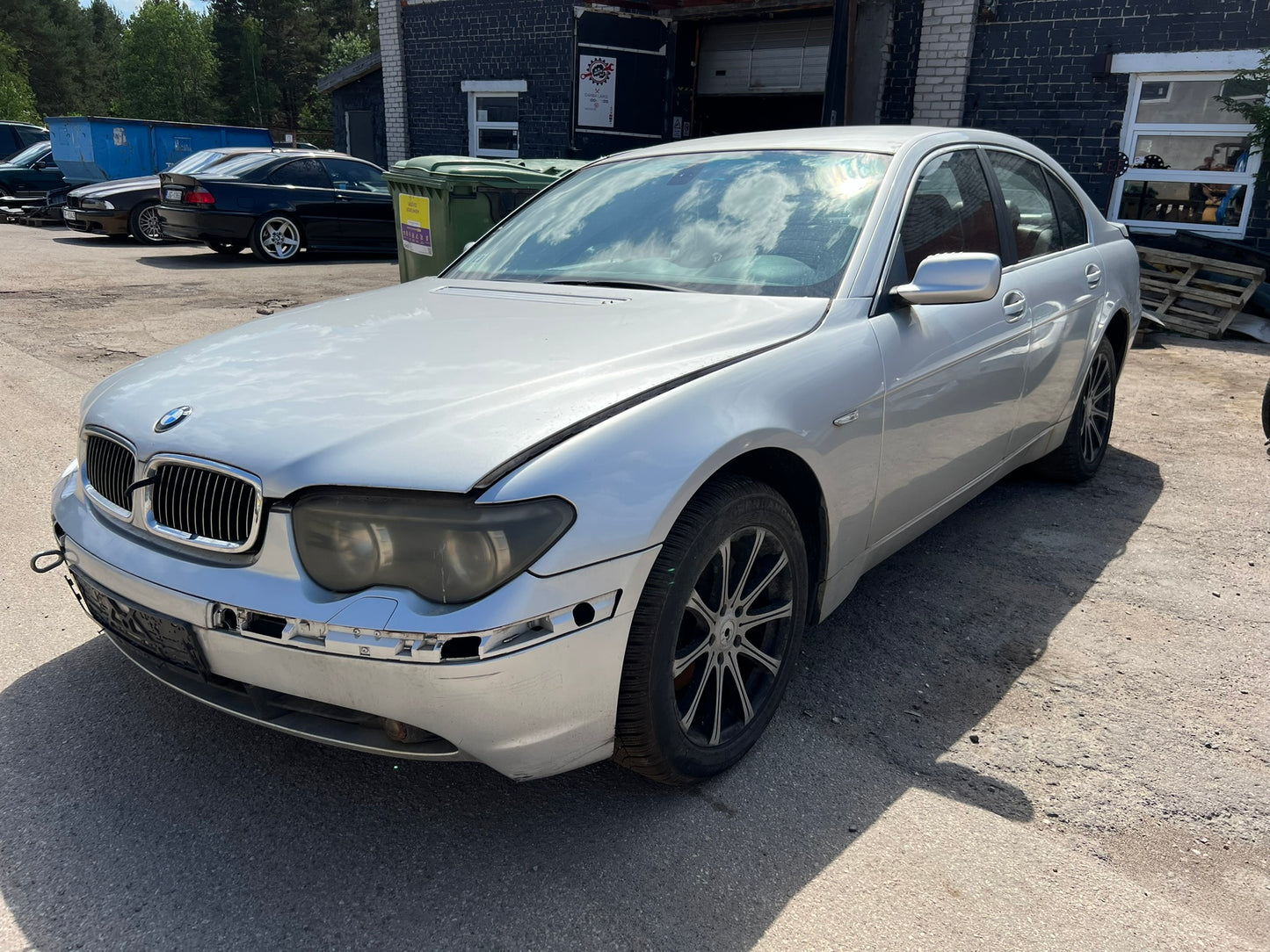 BMW 740 2003.G