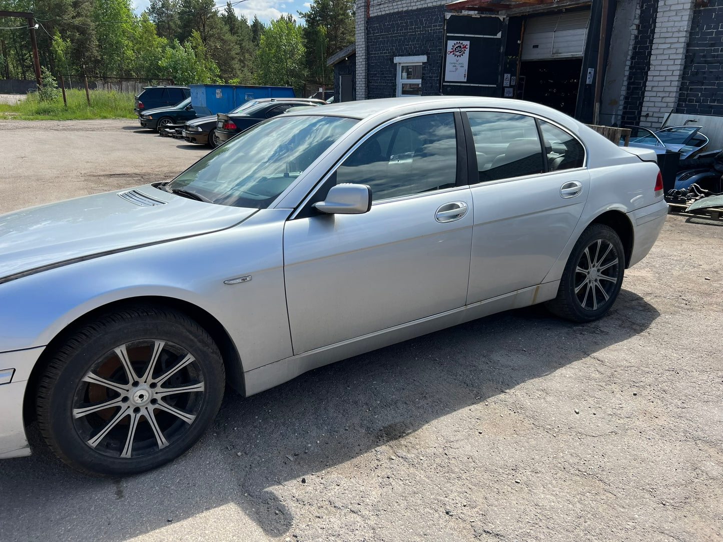 BMW 740 2003.G