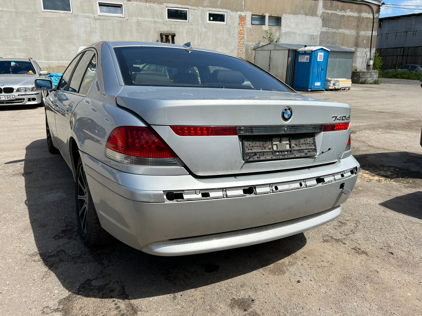 BMW 740 2003.G
