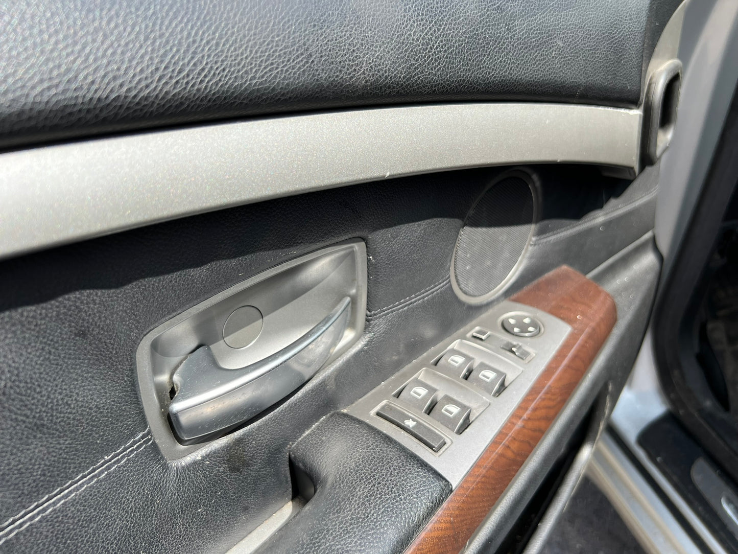 BMW 740 2003.G
