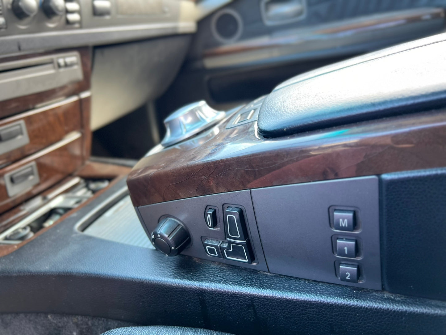 BMW 740 2003.G