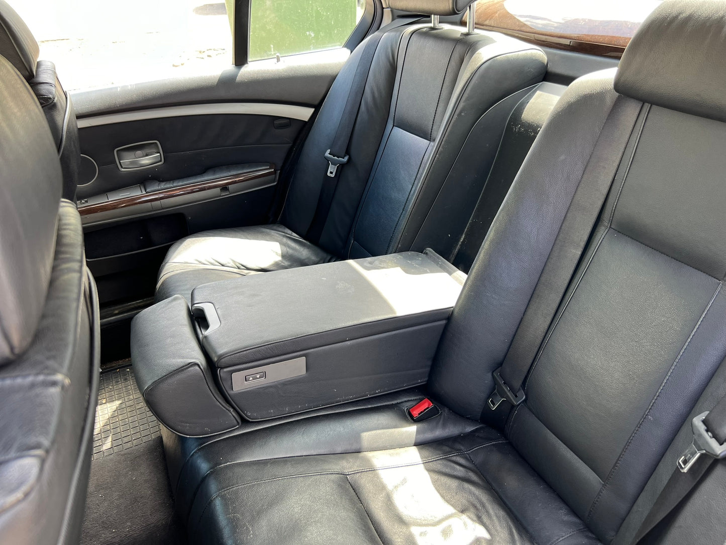 BMW 740 2003.G