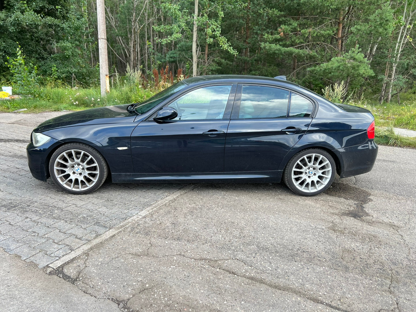 BMW 320d 2008.g.