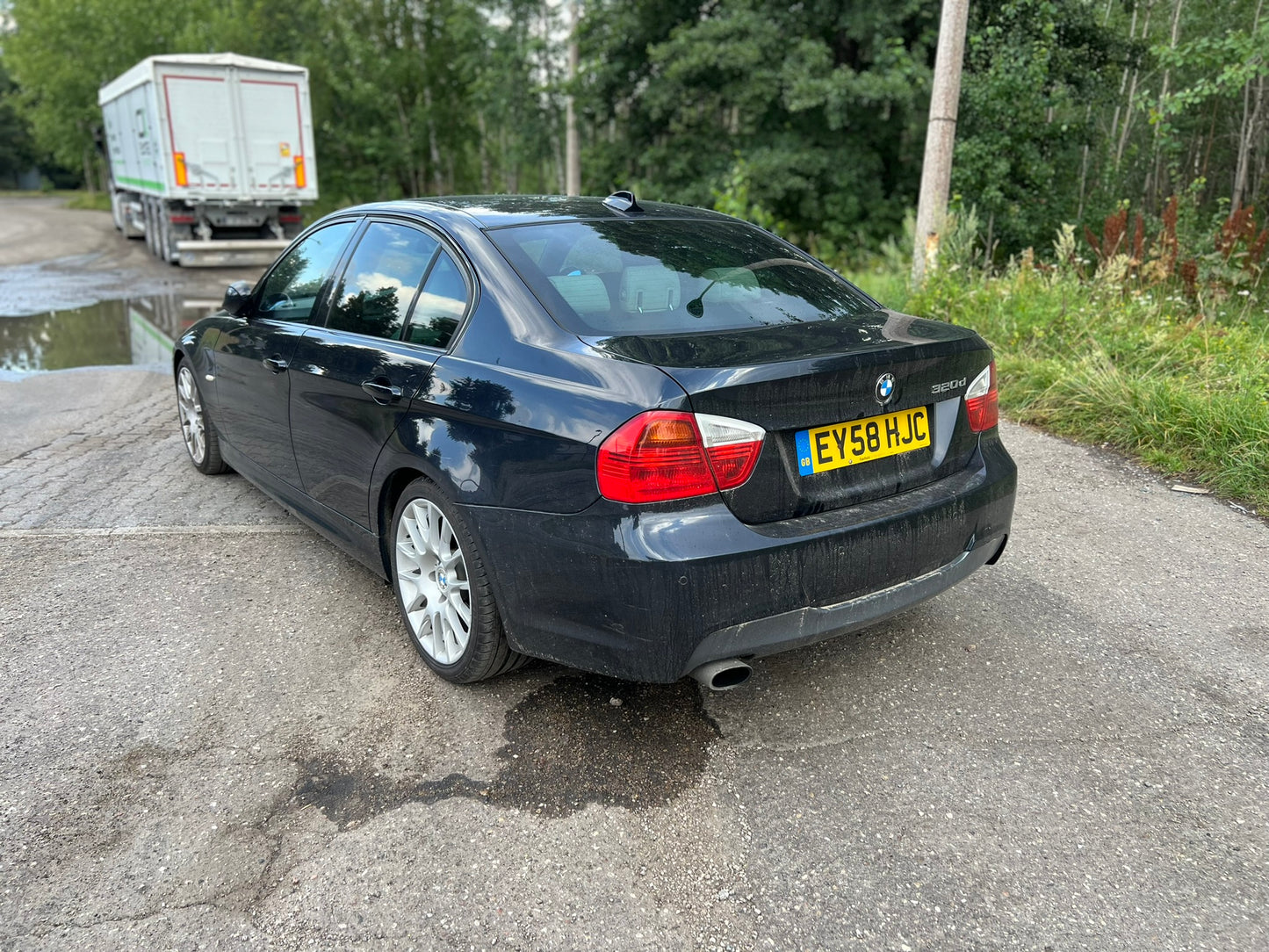 BMW 320d 2008.g.