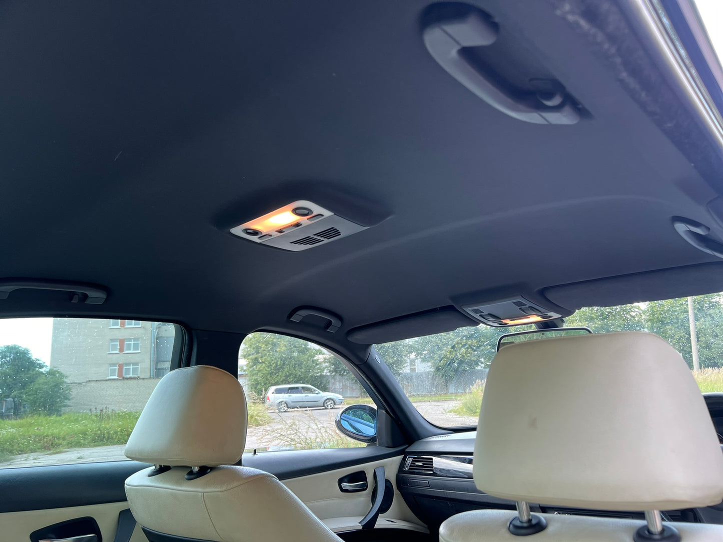 BMW 320d 2008.g.