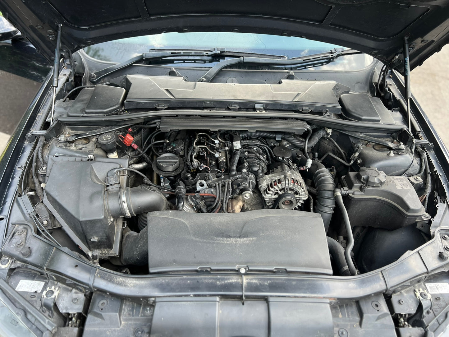 BMW 320d 2008.g.