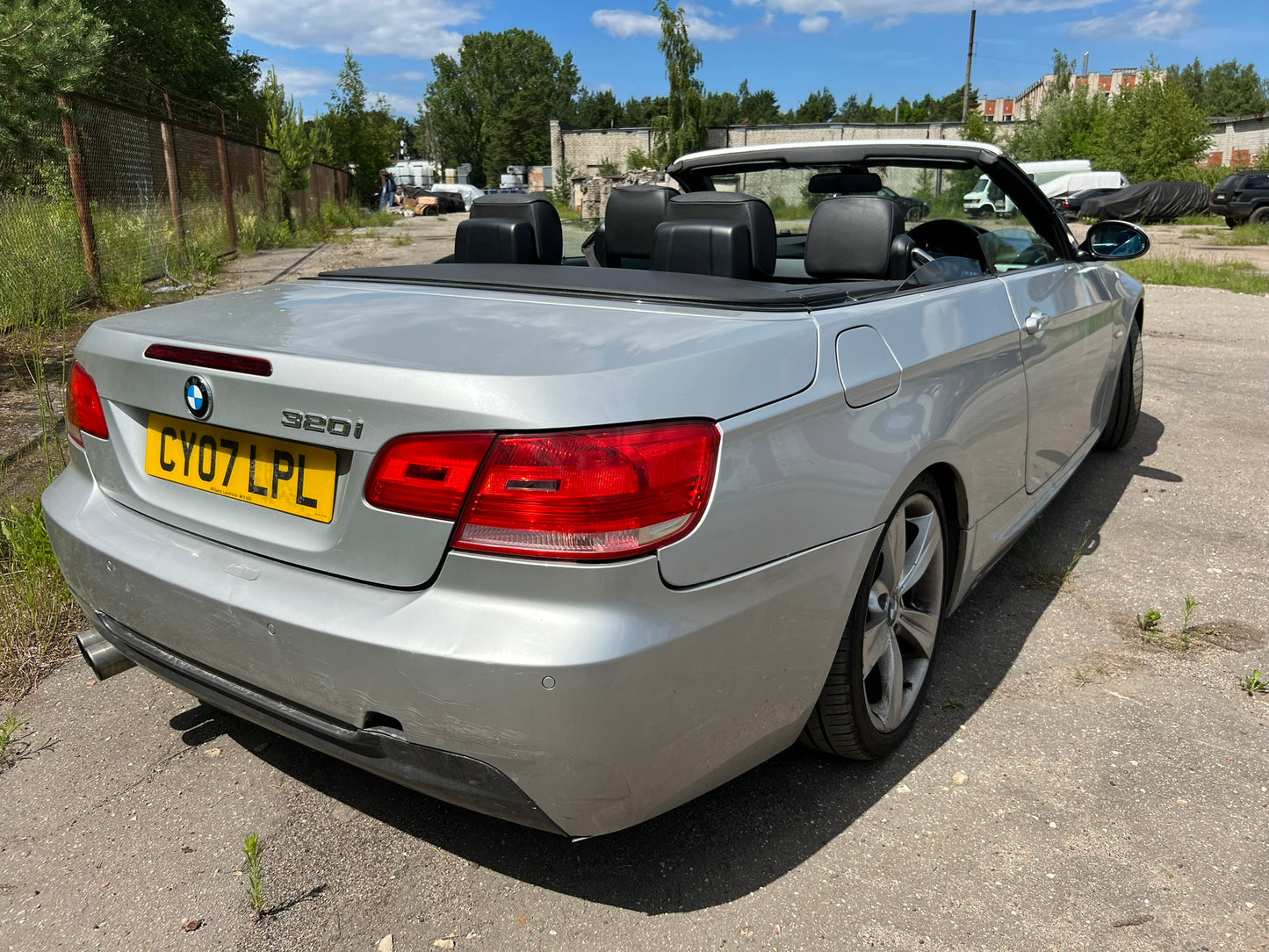 BMW 320 2008.G. E93