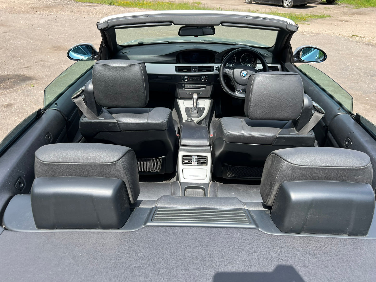 BMW 320 2008.G. E93