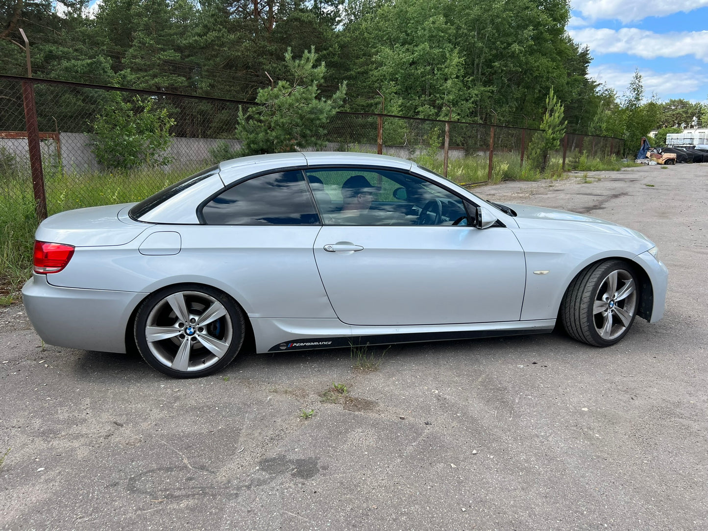BMW 320 2008.G. E93