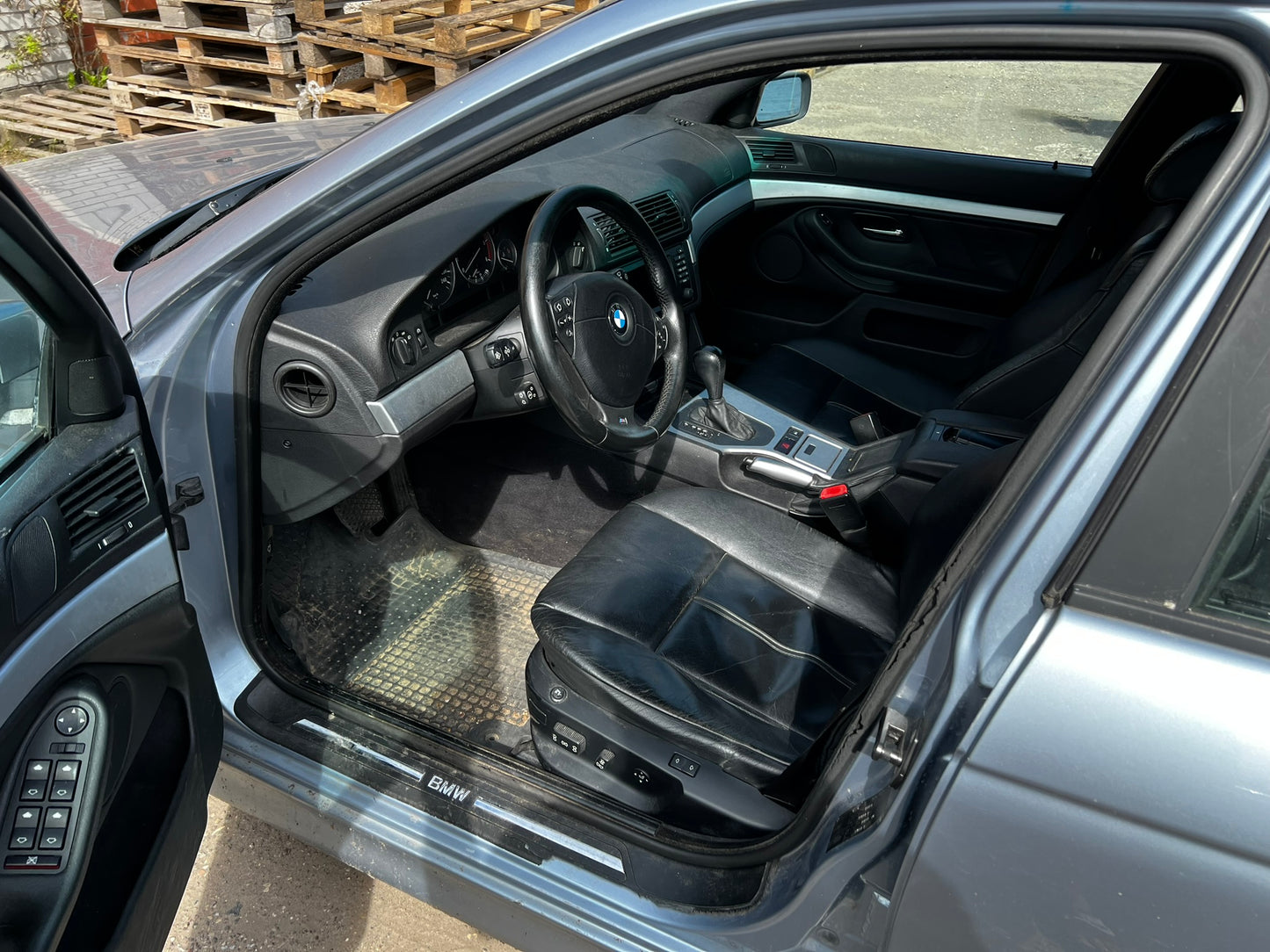 BMW 530dA 2002G. (Copy)