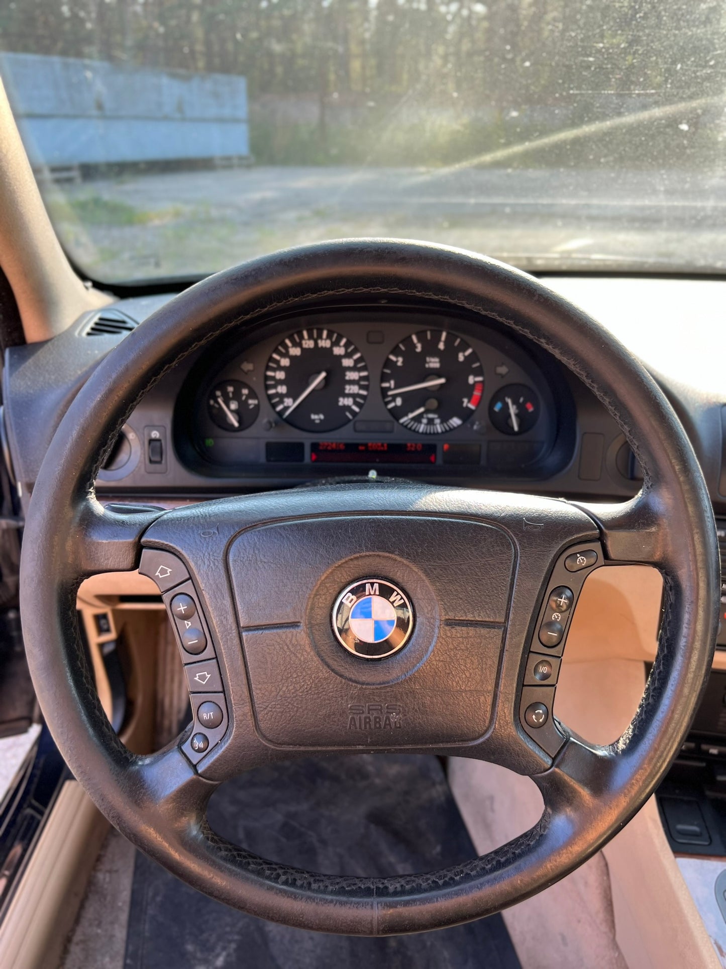 BMW 525i 2001.G.