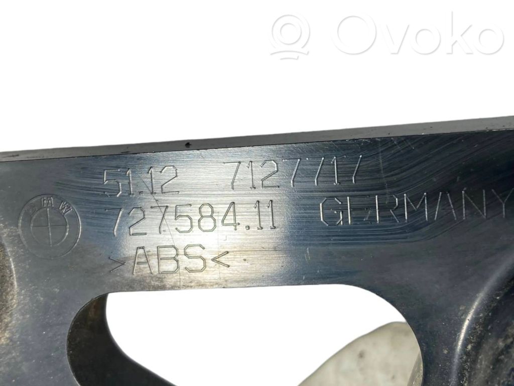 Aizmugurējā bufera montāžas kronšteins