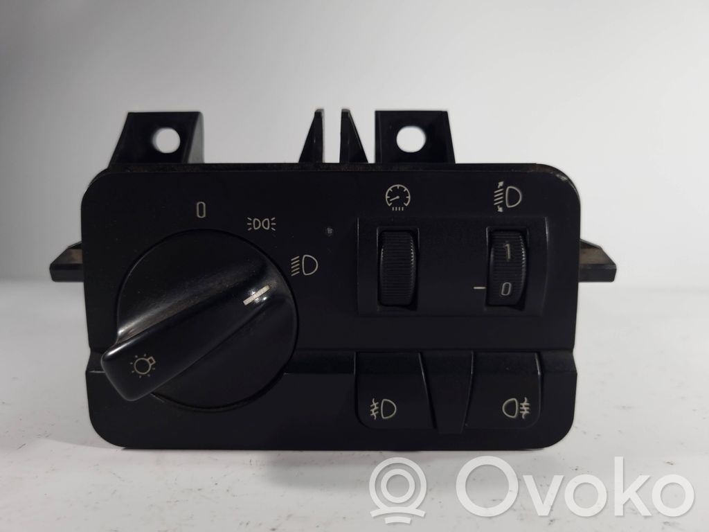 Headlight switch