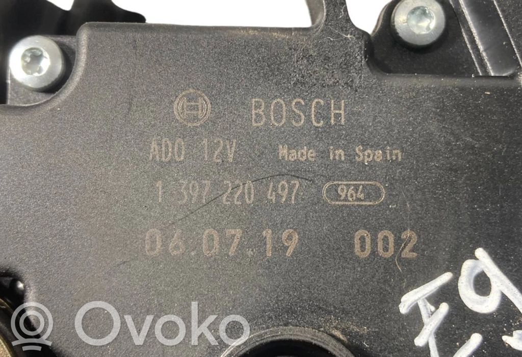 Aizmugurējā loga tīrītāja motoriņš