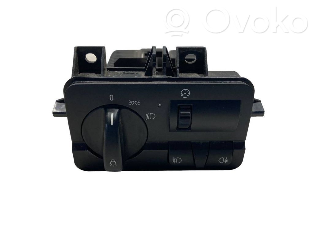 Headlight switch