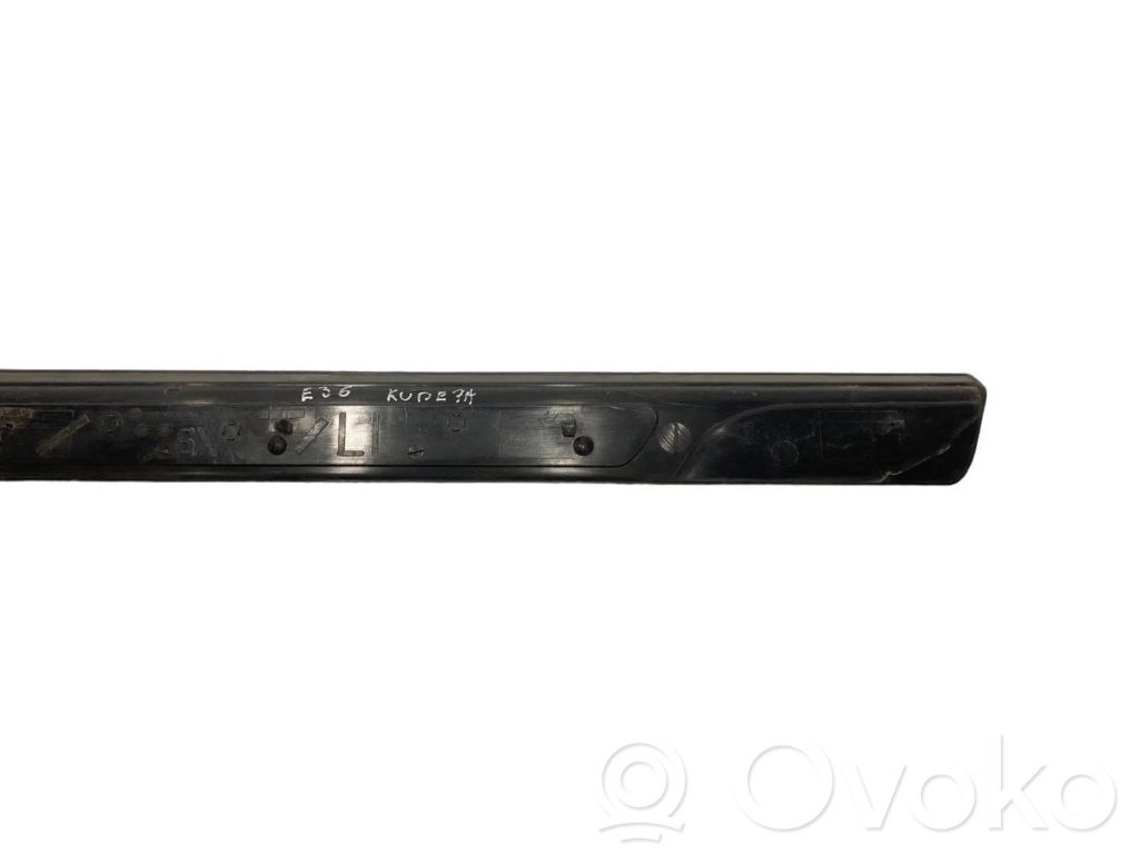 Front sill trim (inner)