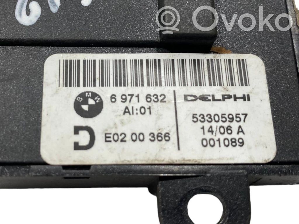 Seat adjustment switch(es)