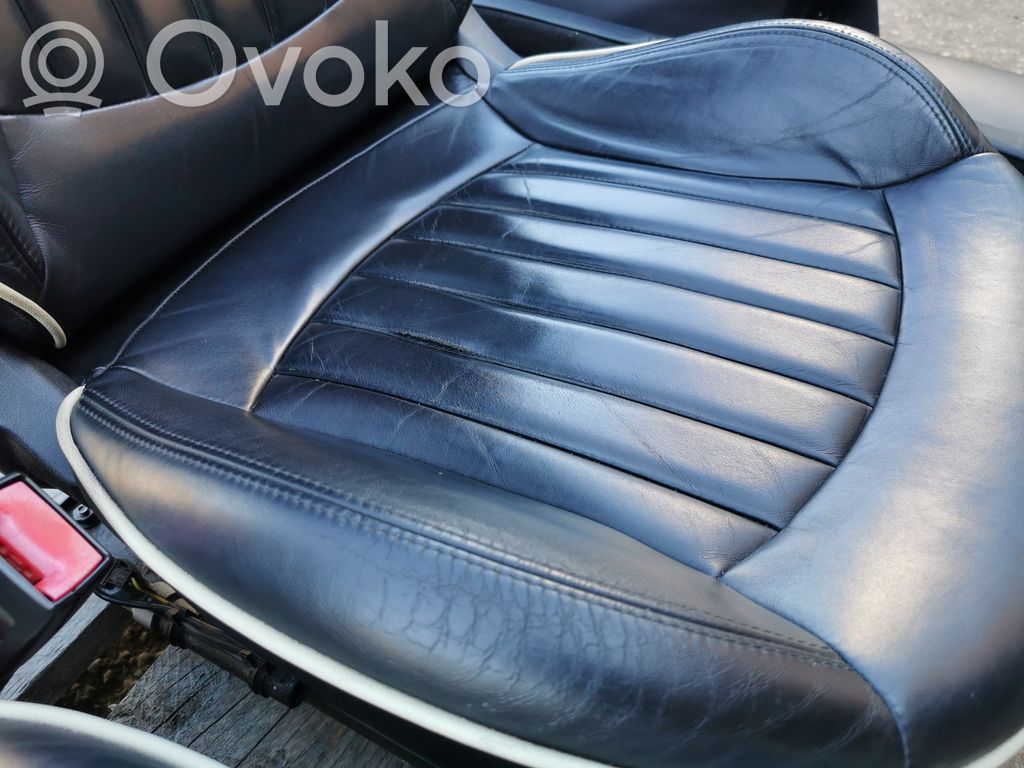 Salona daļu komplekts