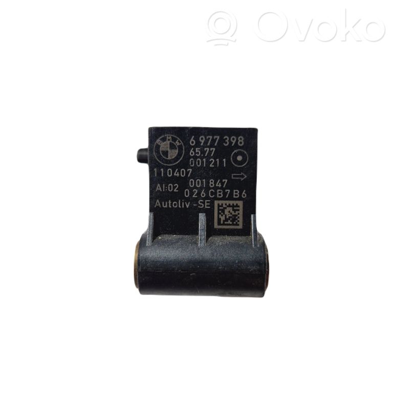 Airbag impact sensor