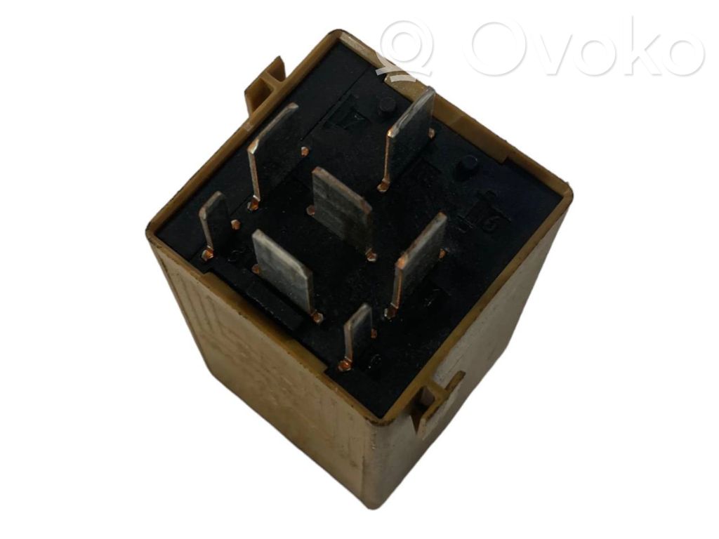 Window wiper relay