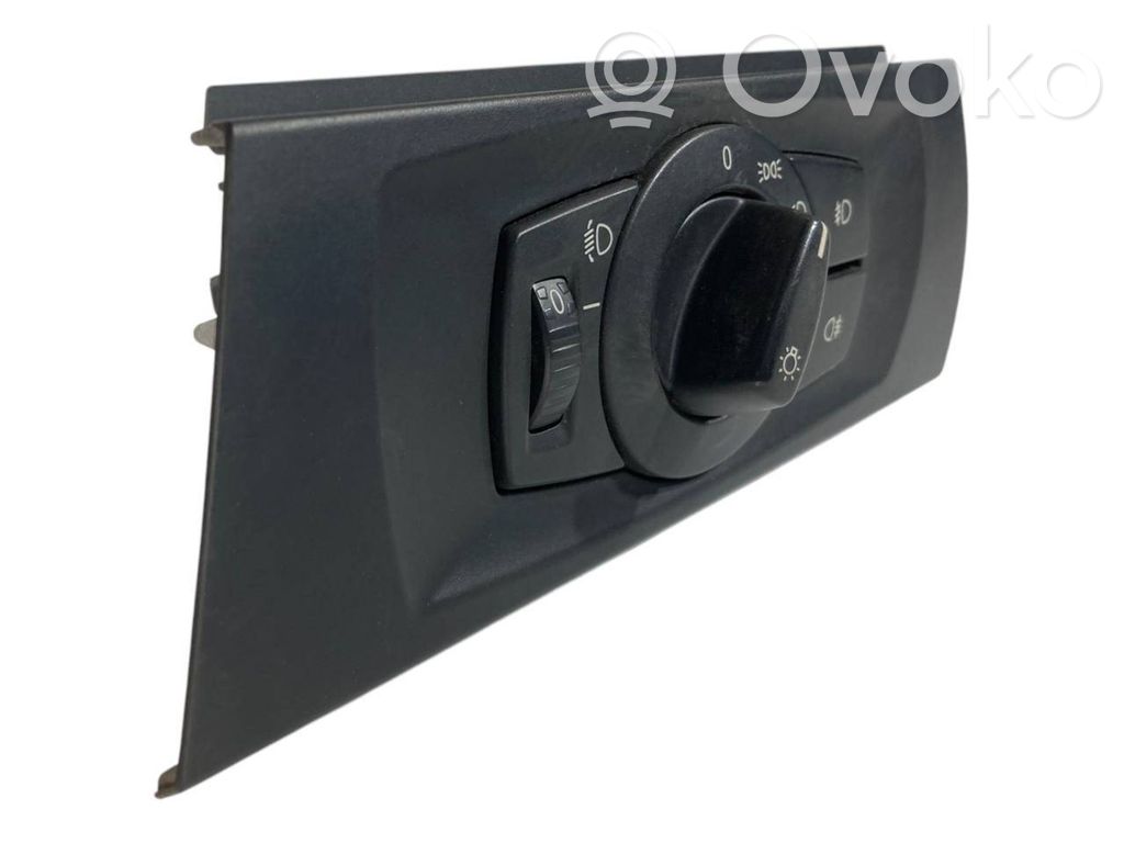 Headlight switch