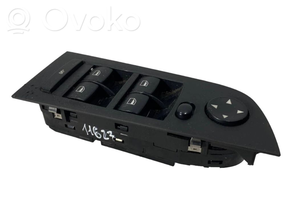 Power window switch