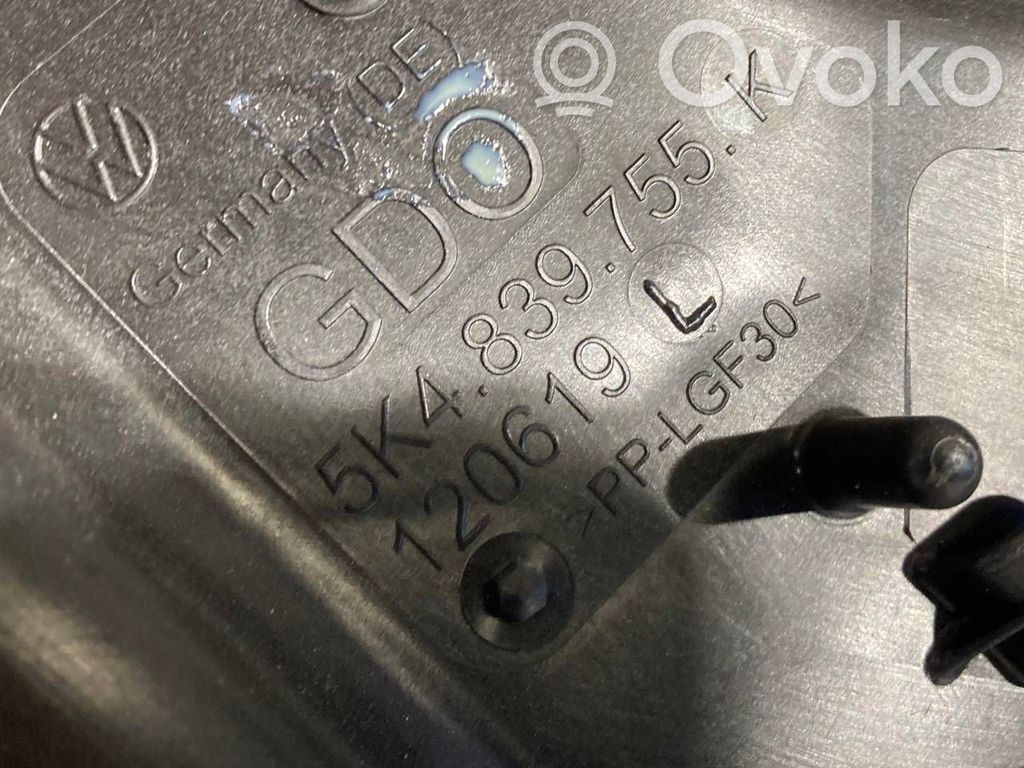 Aizmugurē elektriskais loga pacelšanas mehānisms bez motoriņa