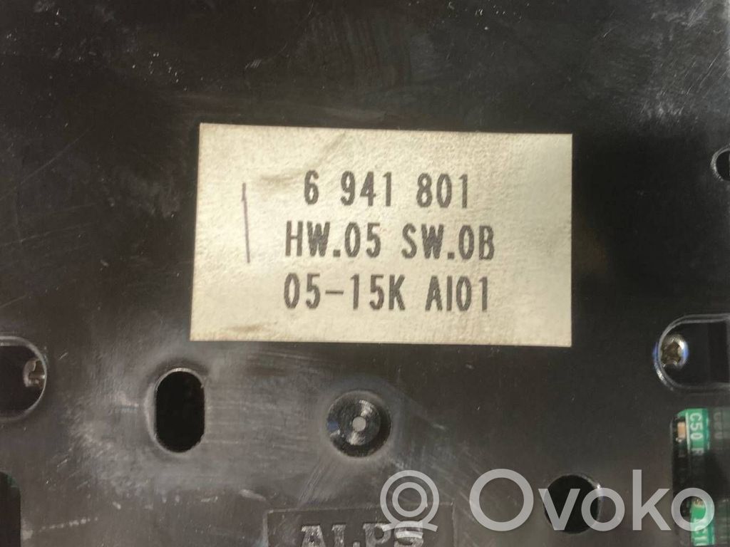 Daudzfunkciju vadības slēdzis / poga