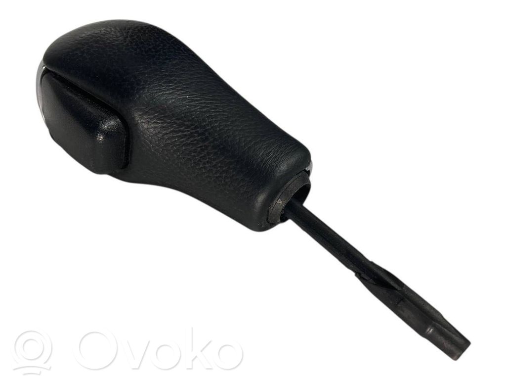 Ātrumu pārslēgšanas sviras dekoratīvā apdare (āda, uzgalis)