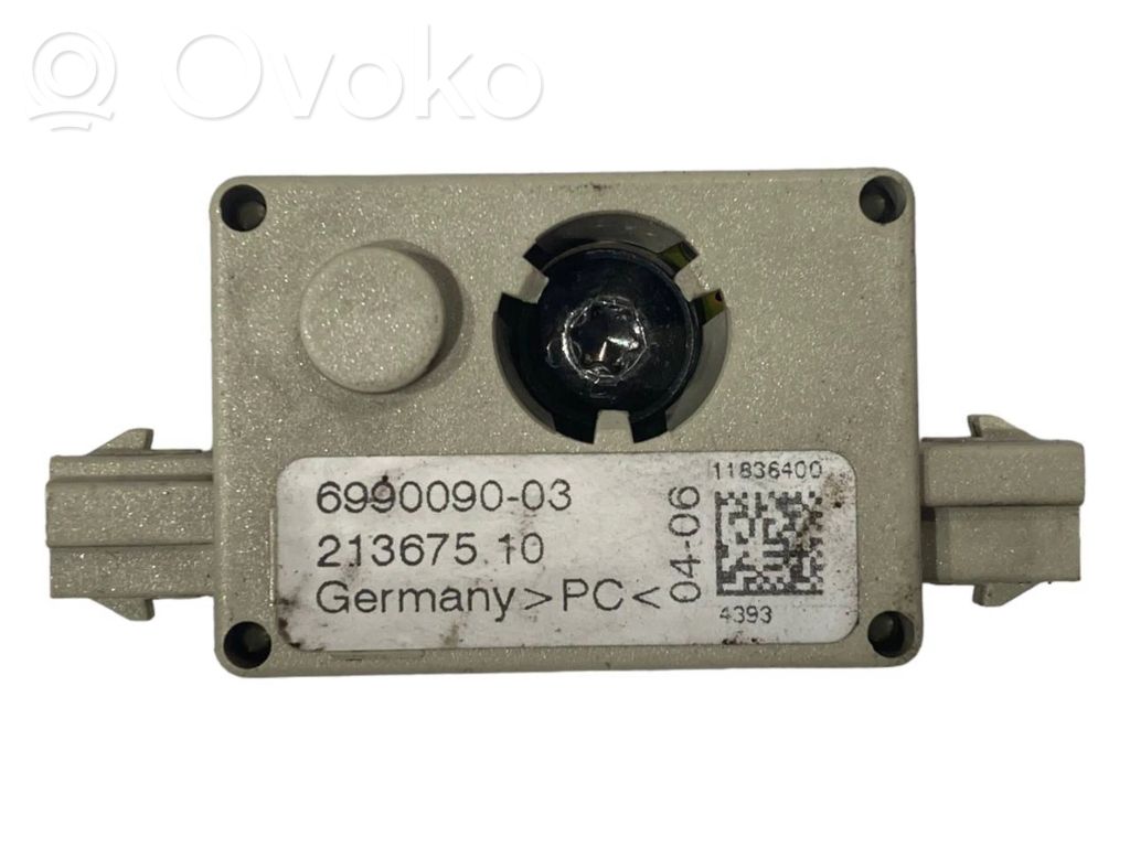 Antenna amplifier