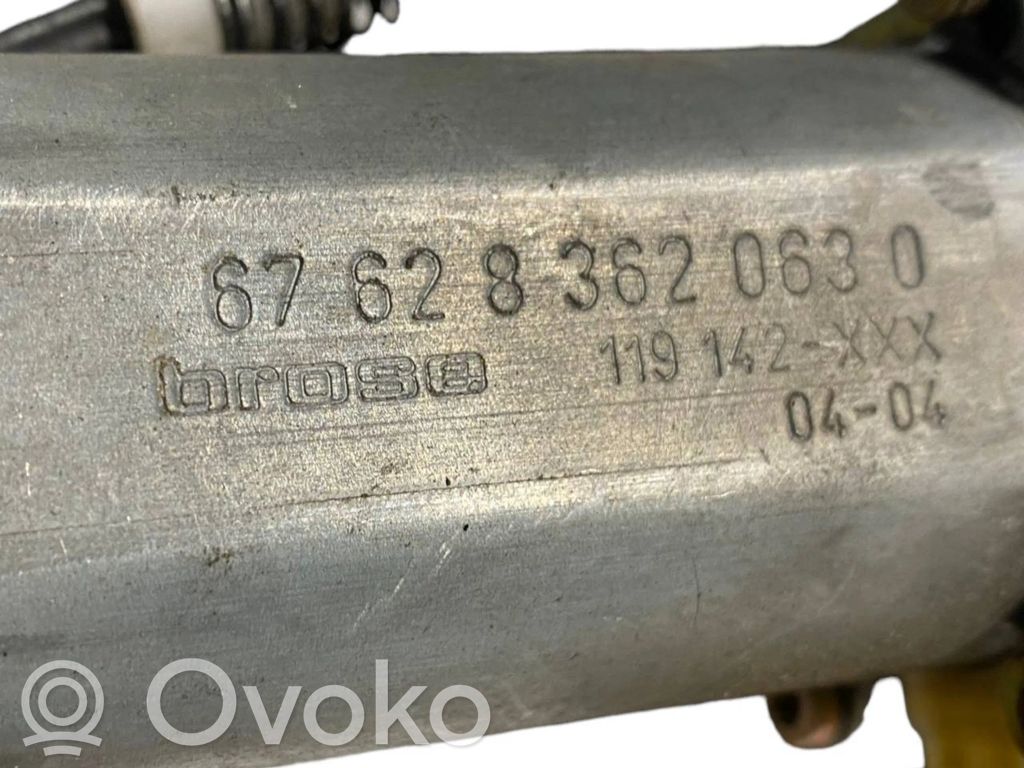 Priekšpusē elektriskā loga pacelšanas mehānisma komplekts