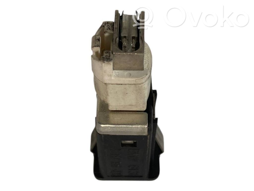USB connector
