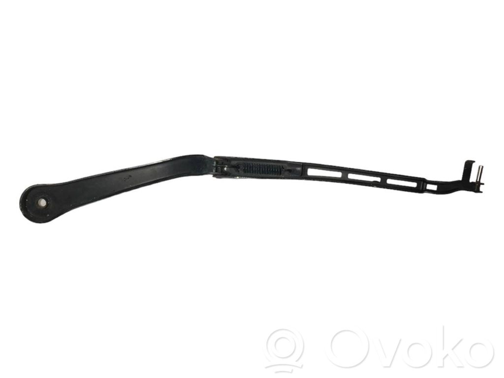 Windshield wiper arm