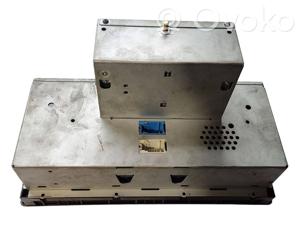 Radio / CD/DVD player / navigation