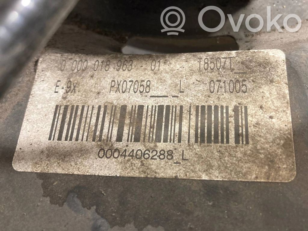 Rear wheel hub shaft joint (stupica, capfa)