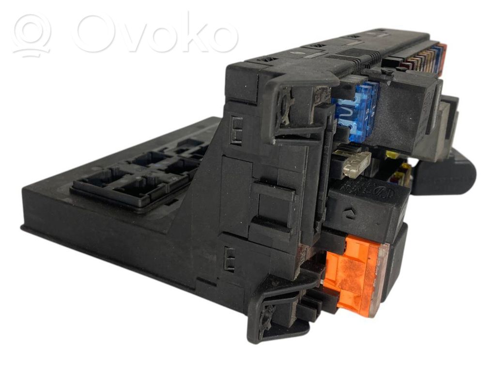 Fuse block
