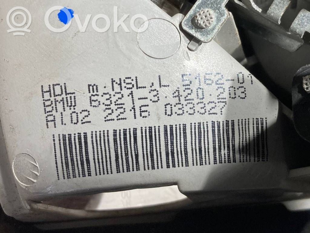 Aizmugurējais lukturis pārsegā