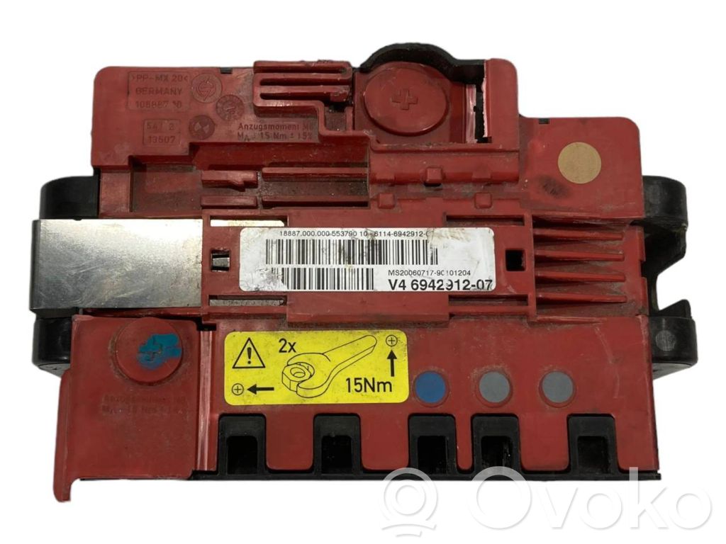 Positive wire connection assembly