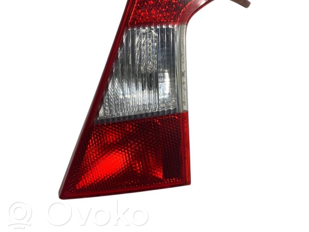 Taillight in the hood