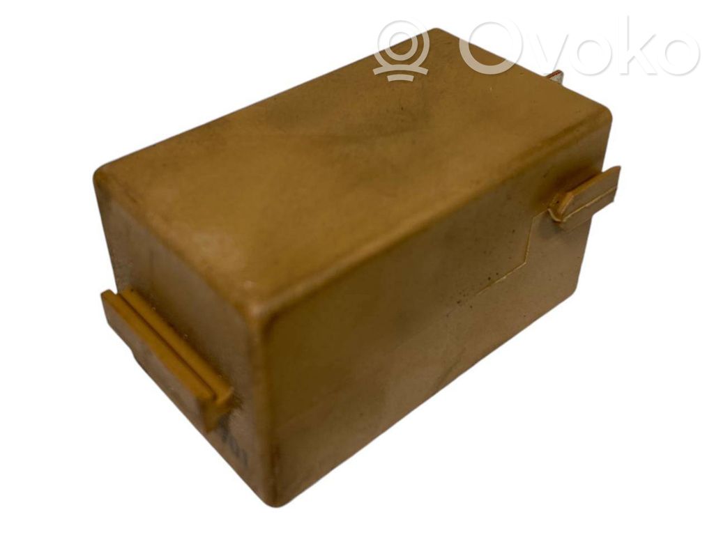 Window wiper relay