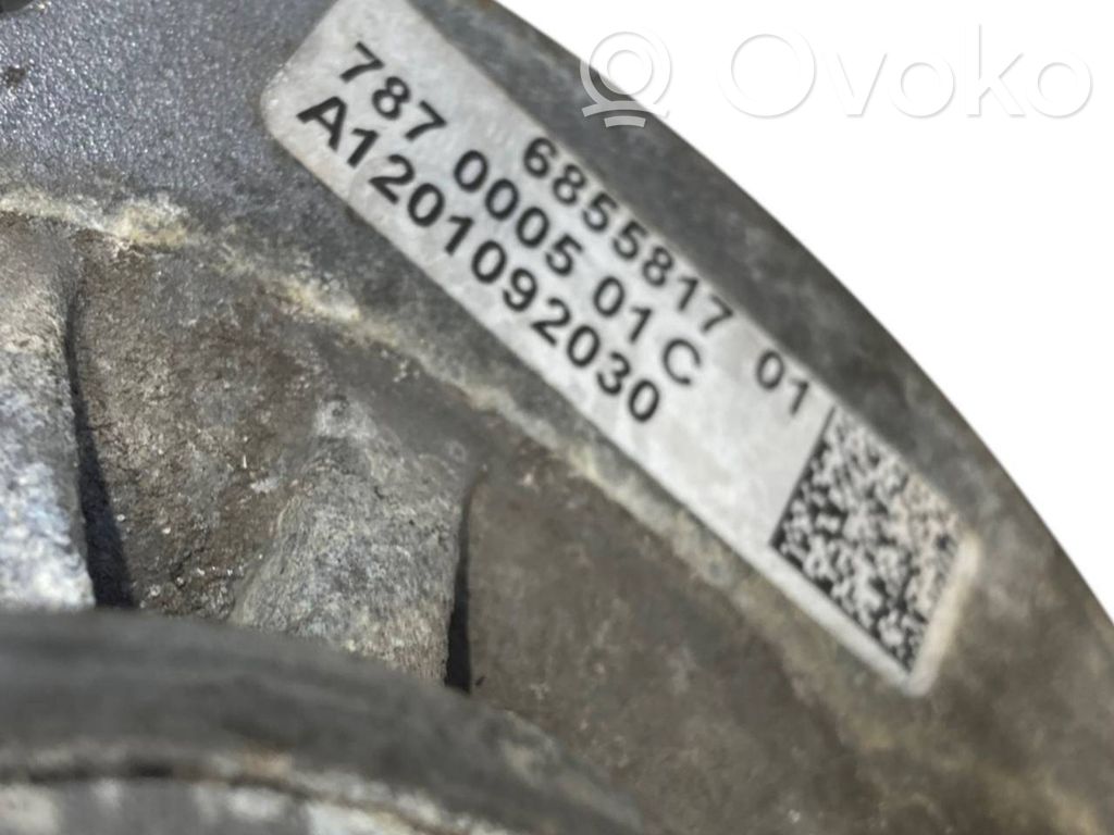 Priekšpusē amortizators ar atsperi