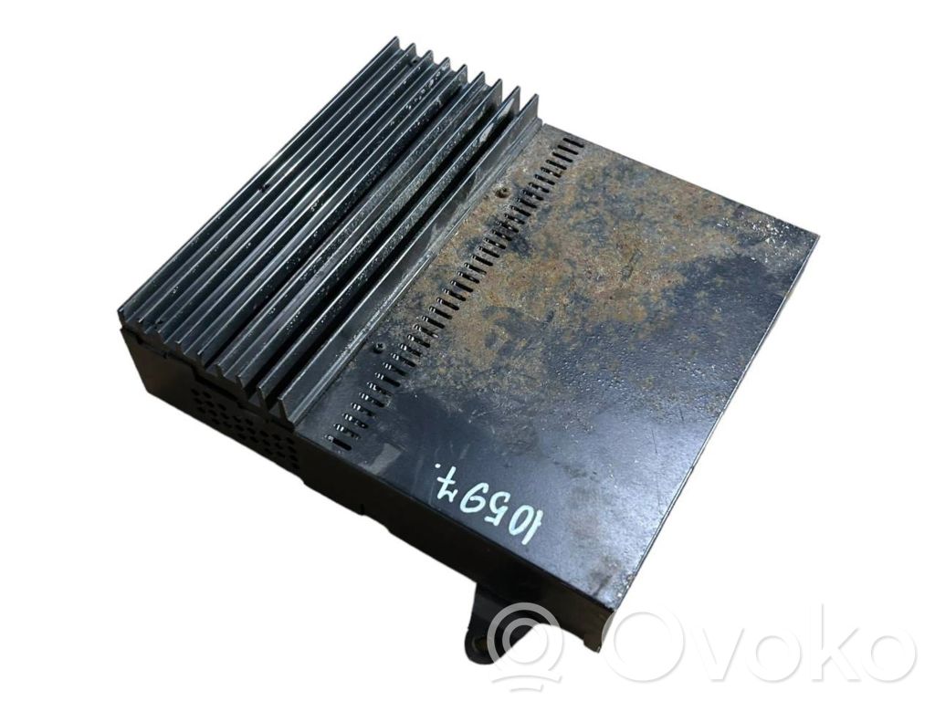 Sound amplifier