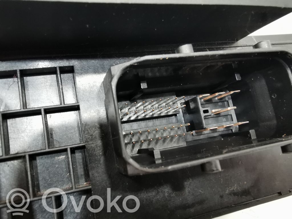 Barošanas vadības bloks