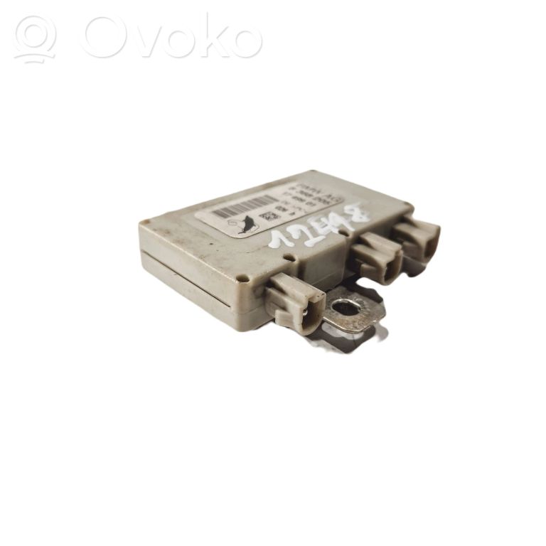 Antenna amplifier