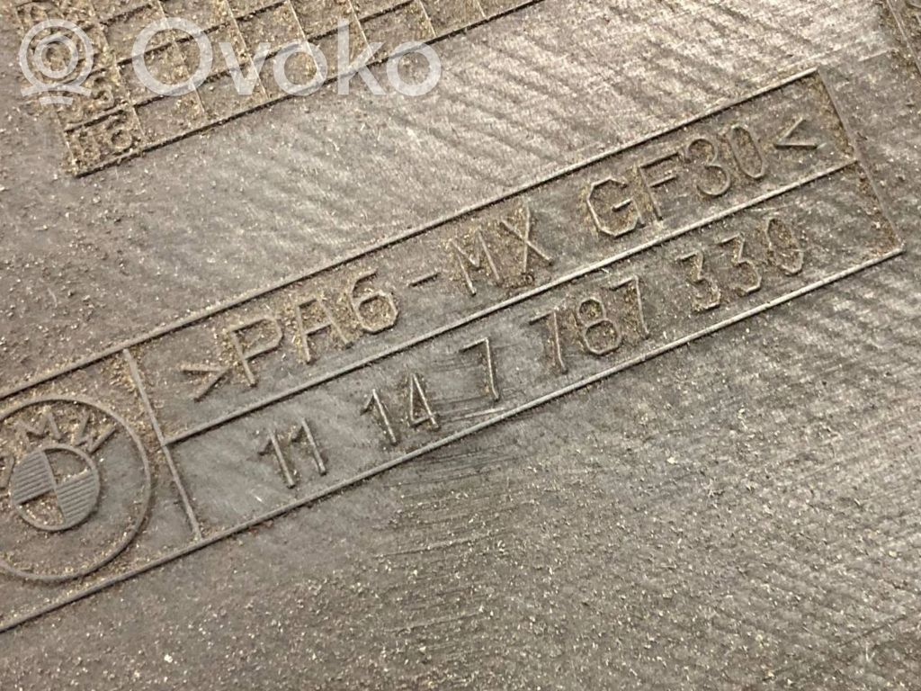 Крышка двигателя (декоративная отделка)