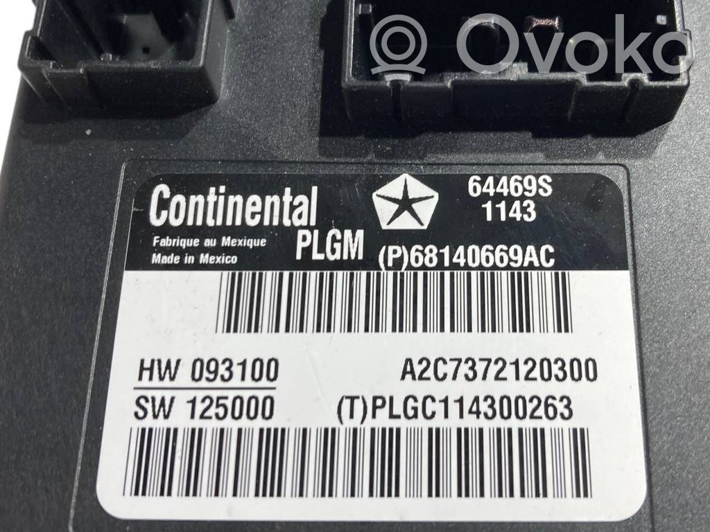 Bagāžnieka pārsega vadības bloks