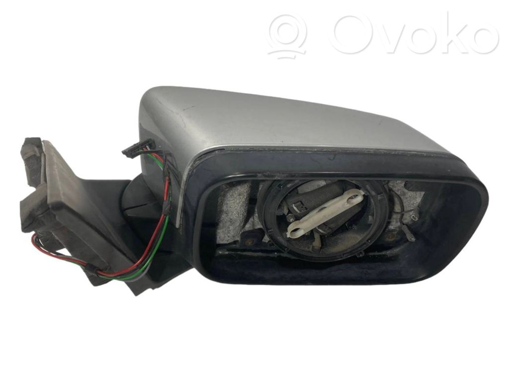 Mirror (electrically controlled)