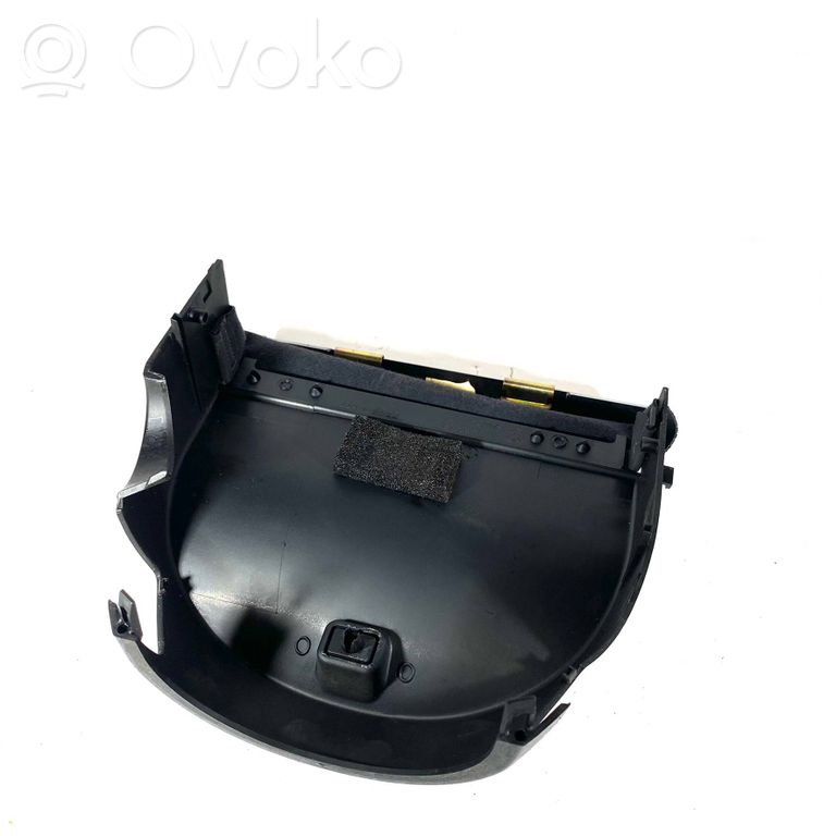 Steering axle trim