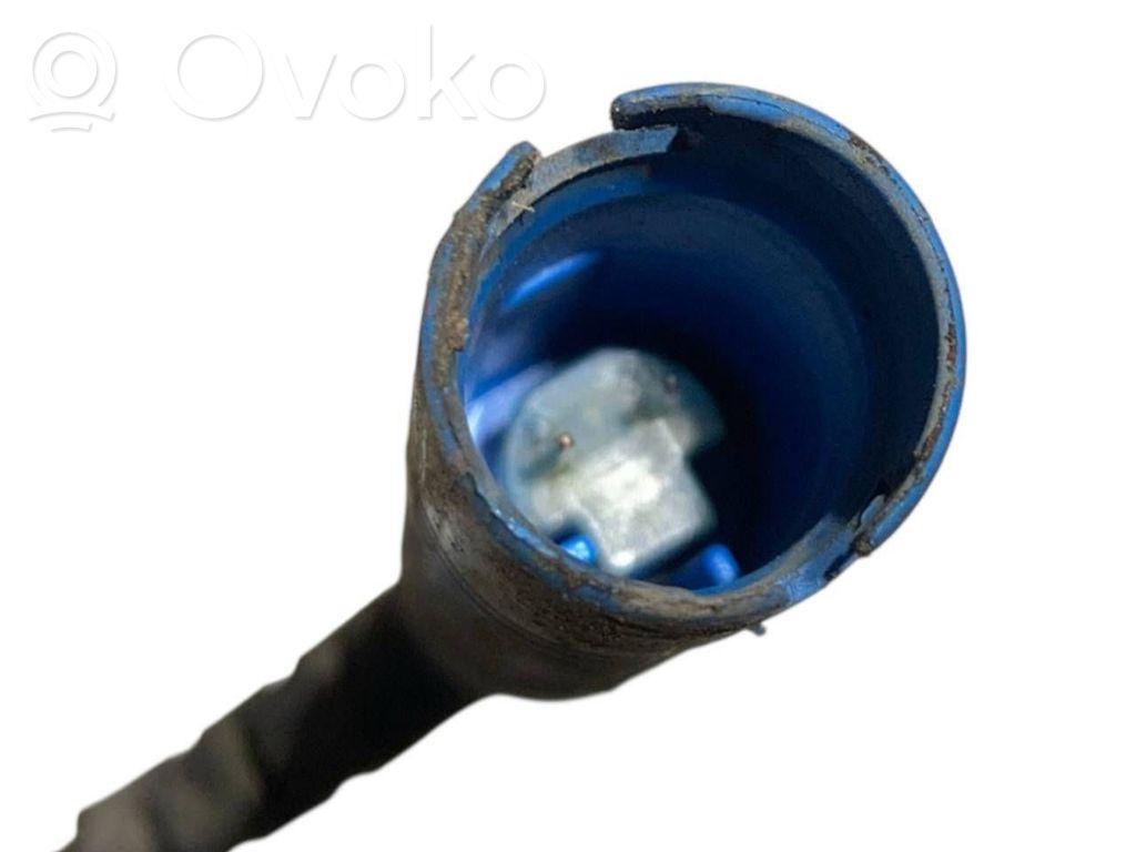 Priekšējā riteņa rumbas vārpstas šarnīrs (stupica, capfa)